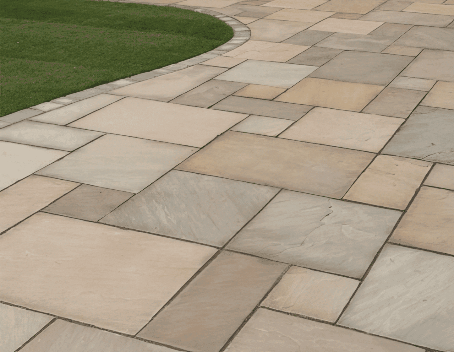 22mm Raj Green Sandstone Paving Slabs - Full Patio Pack (60 Slabs / 18.97m2)