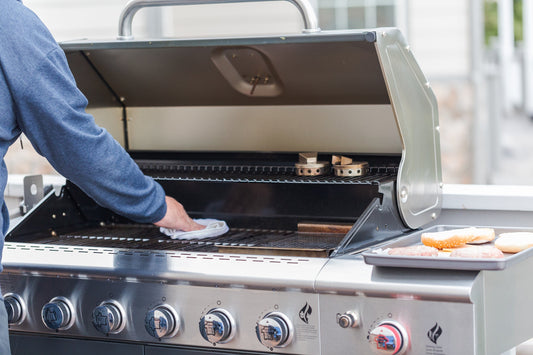 How To Clean a BBQ Grill