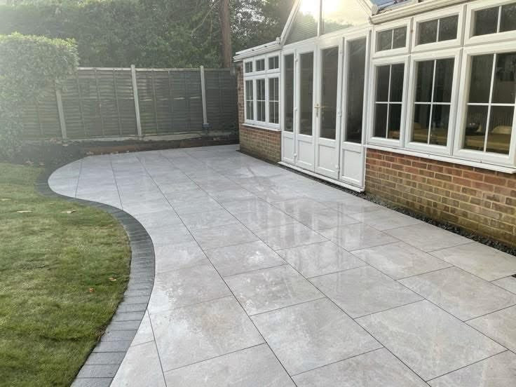 Kiara Grey Porcelain Paving - CLEARANCE