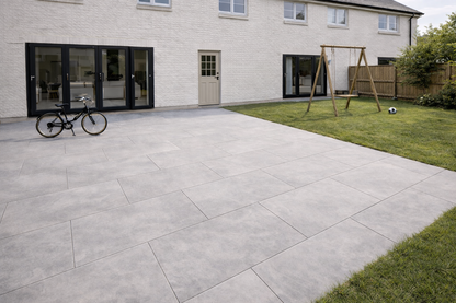 White Marble Paving 20mm (Luxe Ice Marble)