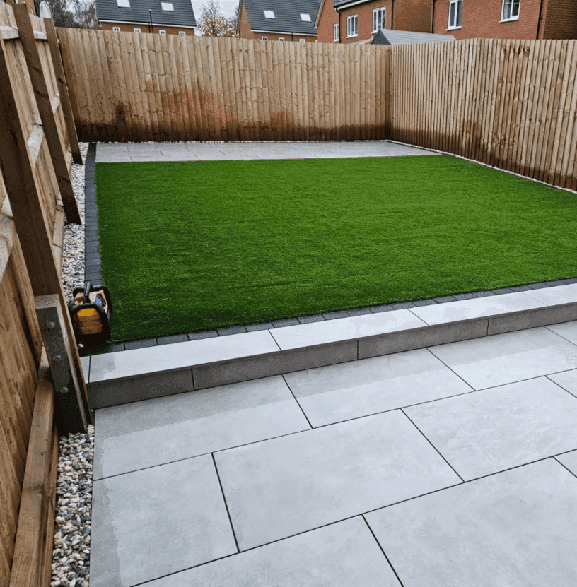 Priorat Grey Porcelain Paving 600 x 600mm - CLEARANCE