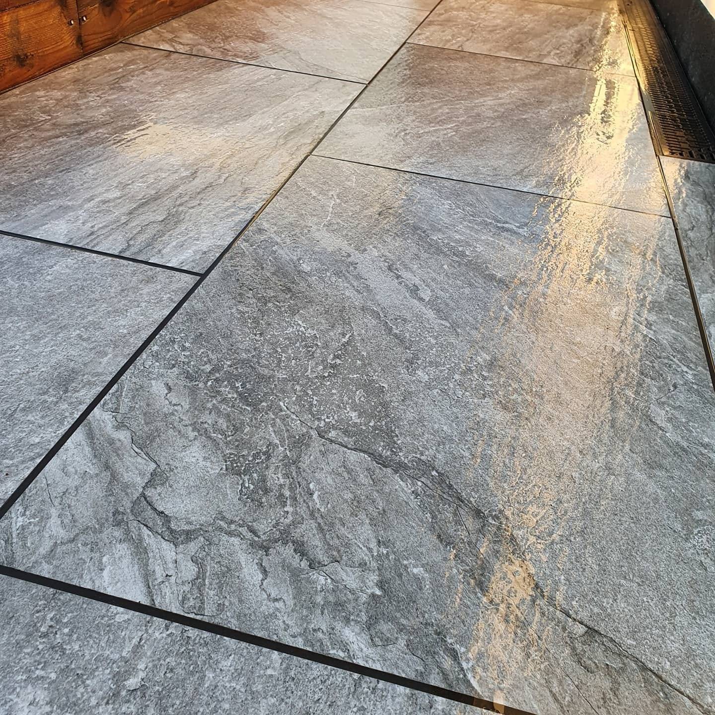 Rasa Nero Porcelain Paving