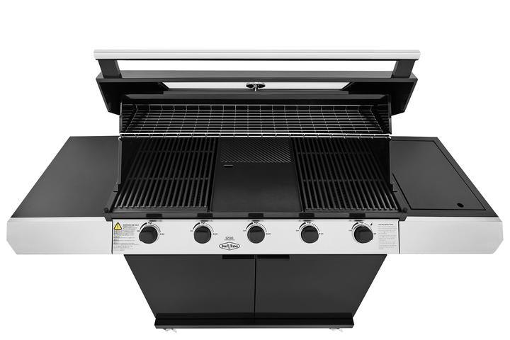 The Brisks BeefEater 1200E Series 5 Burner BBQ & Trolley boasts five control knobs and a spacious grilling surface. This 5 Burner BBQ features two side shelves, a lid with a glass viewing window, and an upper warming rack, enhancing your outdoor living experience.