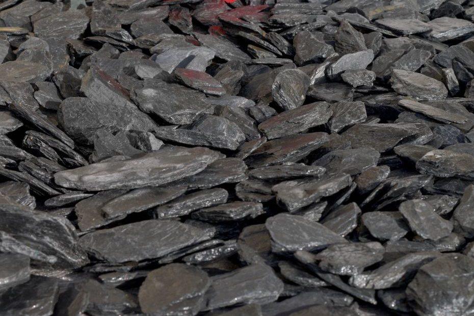 Graint Slatten 40mm Graphite Grey Slate Chippings - Bulk Bags