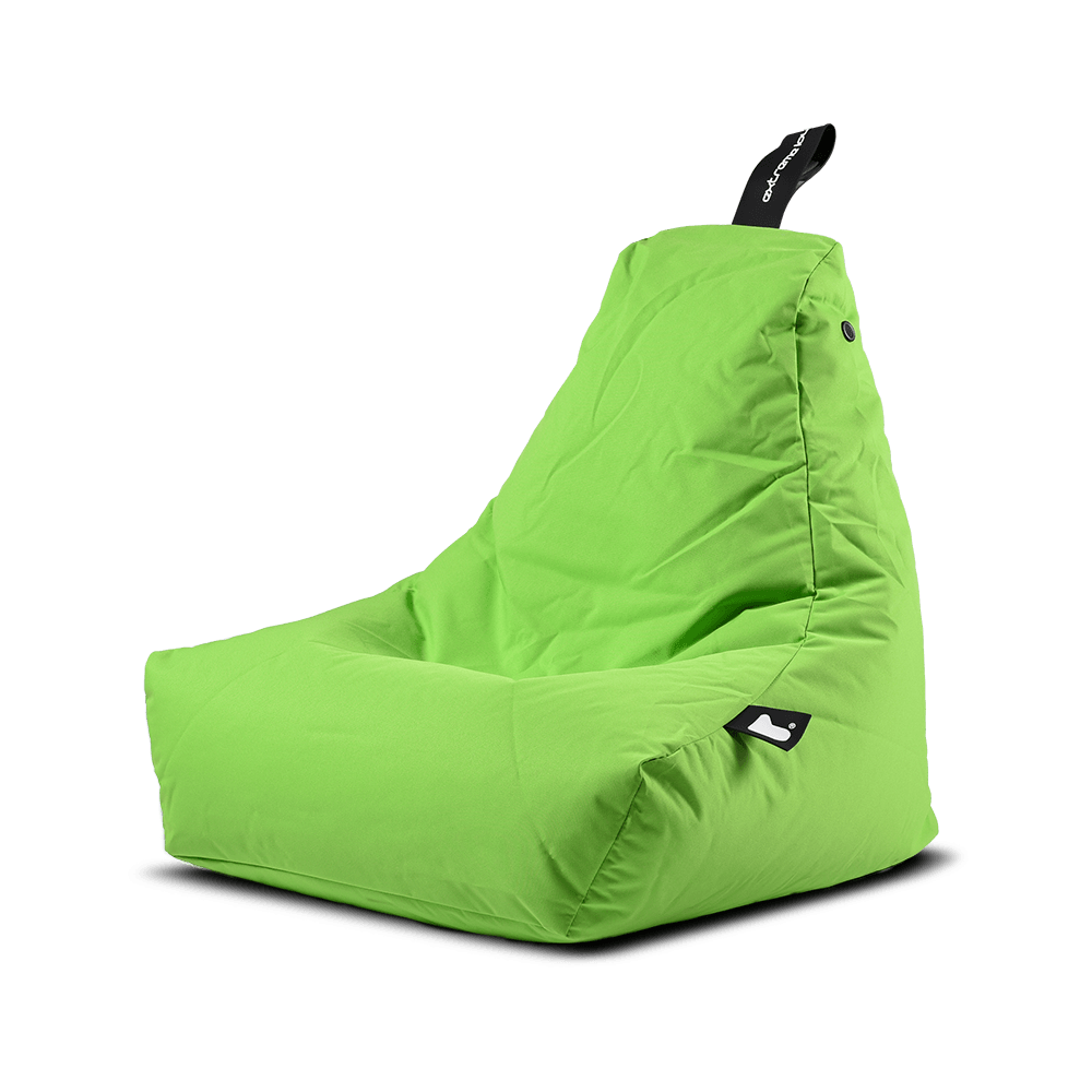 A bright green Brisks Extreme Lounging B-Bag Mighty with a high backrest and a black fabric handle on top. Crafted from premium quality fabric, the chair has a casual, relaxed appearance and looks suitable for lounging. There is a small black tag with a white logo on the lower side, ensuring easy maintenance.